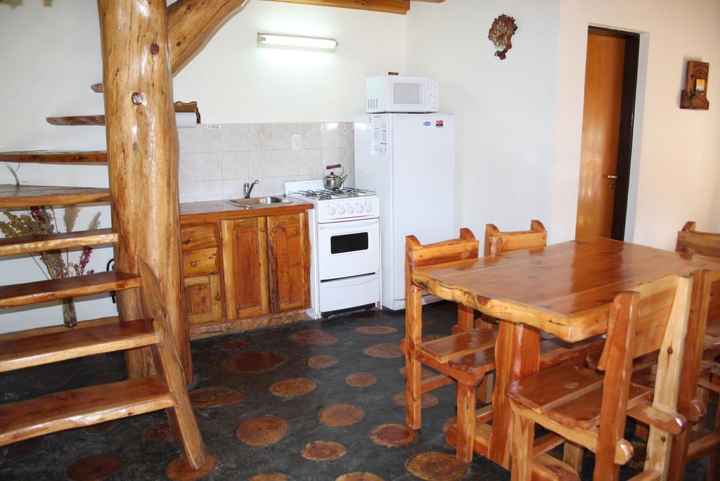 Apart Samay Hue Bungalows Dina Huapi Exteriör bild