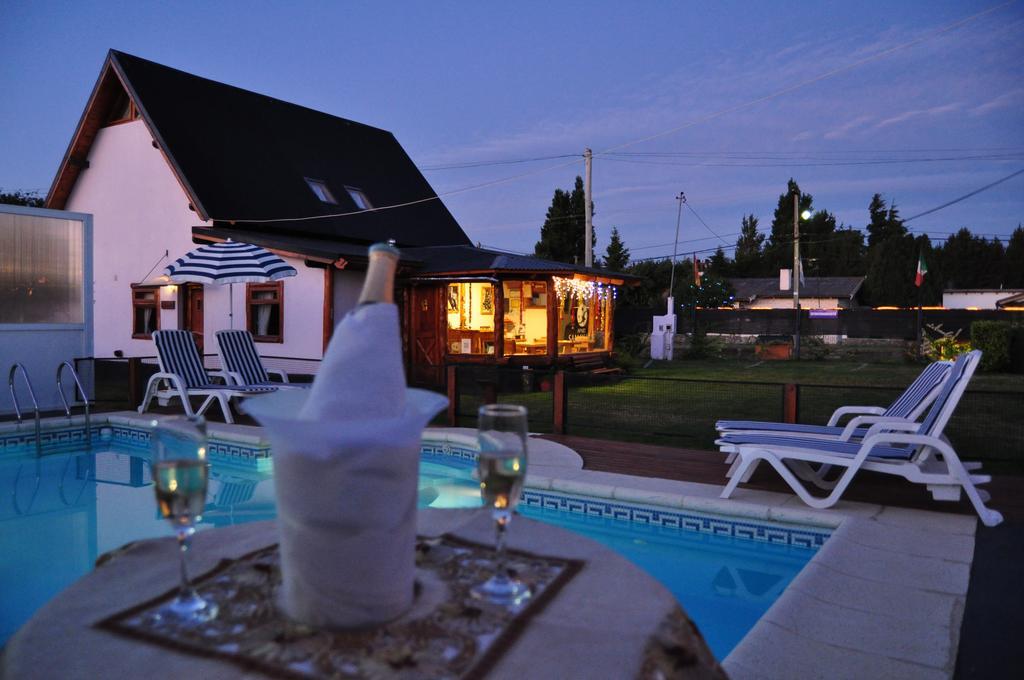 Apart Samay Hue Bungalows Dina Huapi Exteriör bild